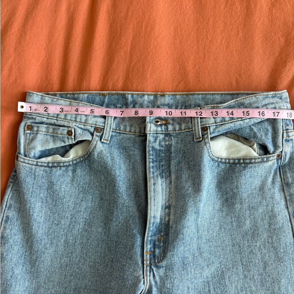 Levi's Light Blue Relaxed Fit Jeans 1990s Made in the USA